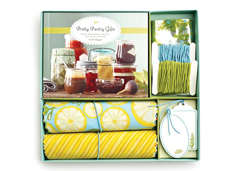 Pretty Pantry Gifts : A Recipe and Wrapping Kit for Jams, Sauces